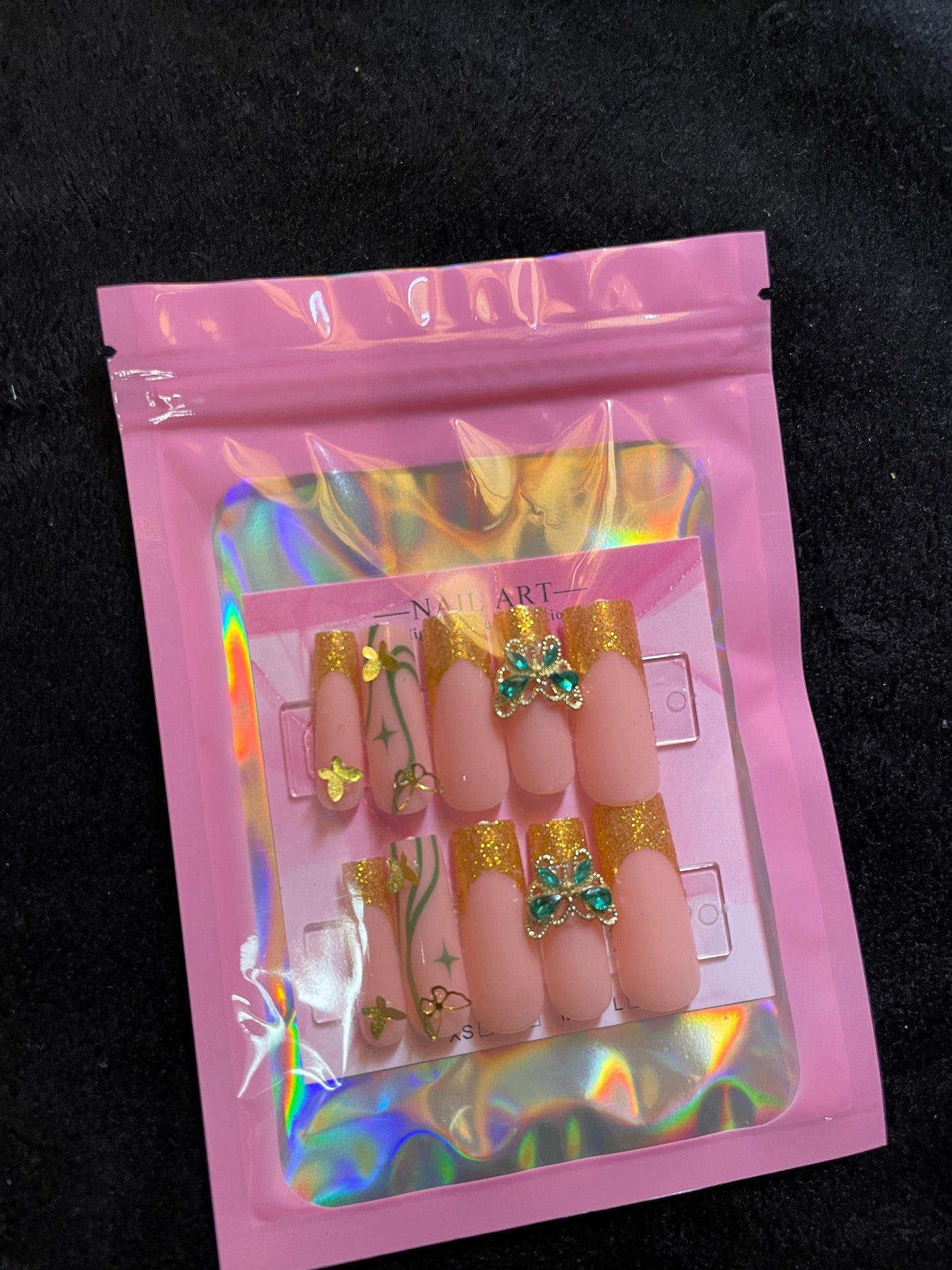 Press & Slay - Randomized press-ons